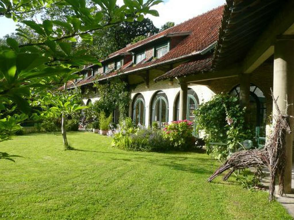 Manoir De Bois En Ardres Bed and Breakfast Exterior foto