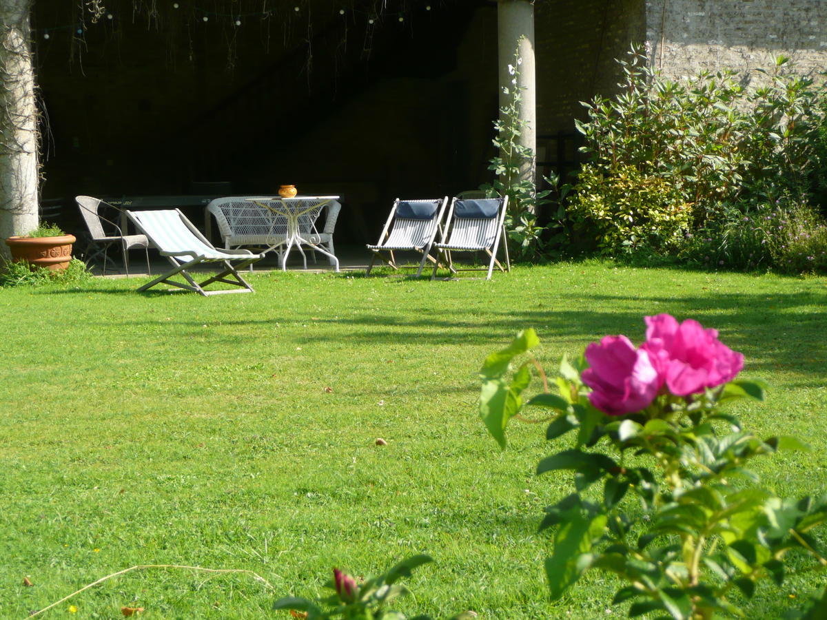 Manoir De Bois En Ardres Bed and Breakfast Exterior foto